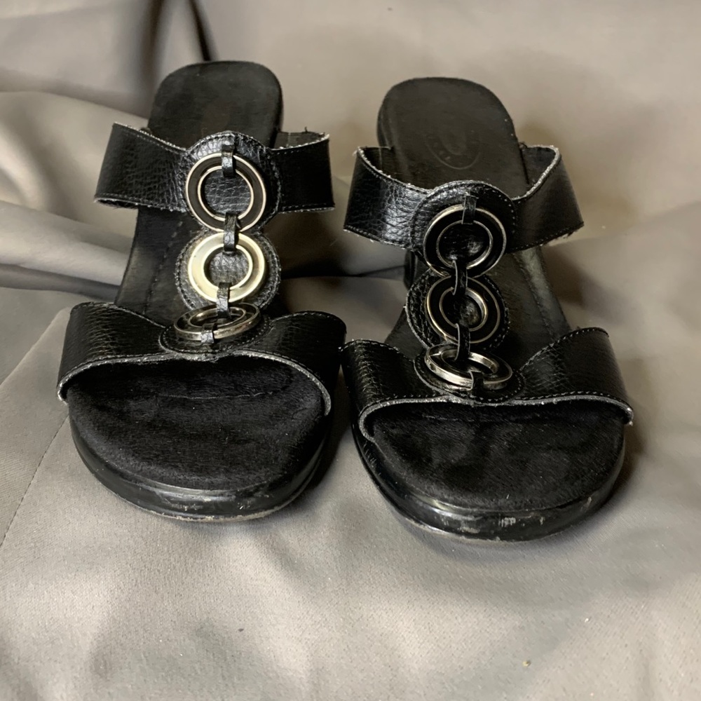 Reel Crazy "Avalon" Slip On Sandals. Size‎ 8